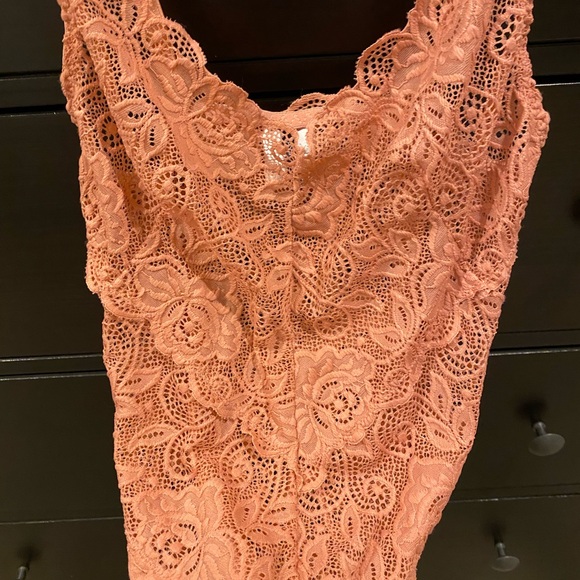 Fashion Nova Lace Bodysuit in Peach - Picture 2 of 4